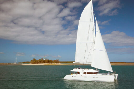 luxury island sailing
